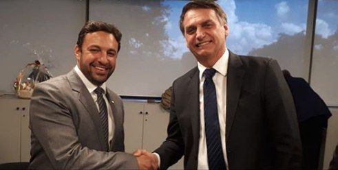 O relator, deputado Daniel Freitas, e o presidente Jair Bolsonaro - (Foto: Reprodução/Instagram)
