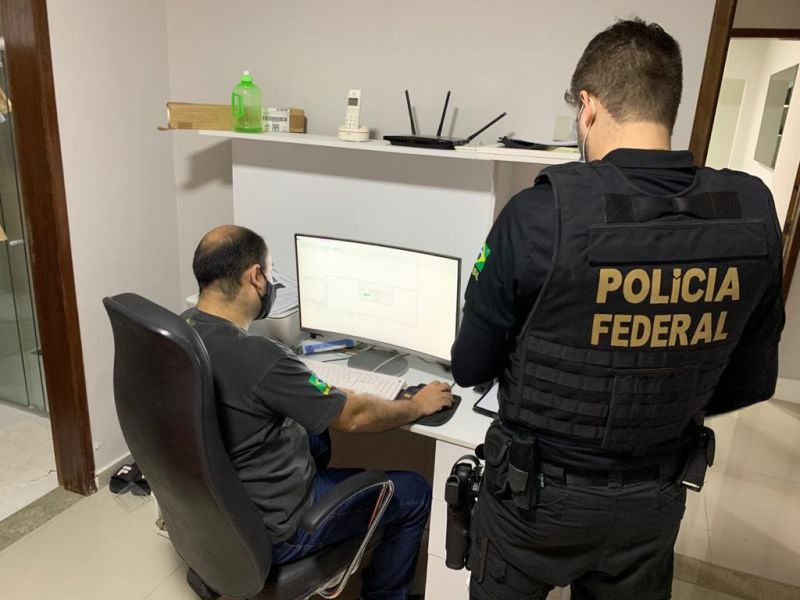 Policiais identificaram hacker que estaria vendendo os dados por meio de suas redes sociais - (Foto: Divulgação/PF)