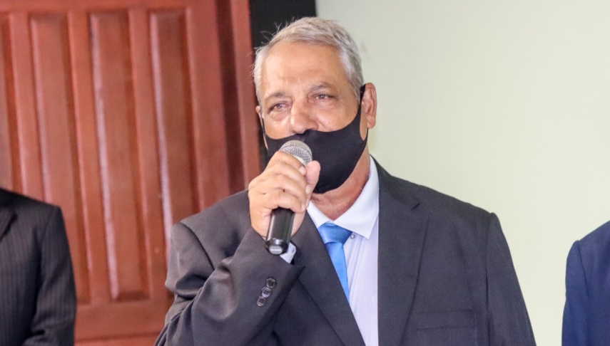O prefeito de Campanário, cidade do Leste de Minas, Luiz Antônio Campos (PSC), morreu, na manhã deste sábado (20), em um hospital particular de Belo Horizonte, vítima da covid-19. 
