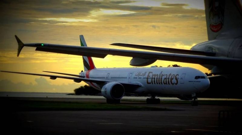 Atualmente, voos da Emirates de passageiros vindos da Índia estão suspensos - (Foto: Freepik)