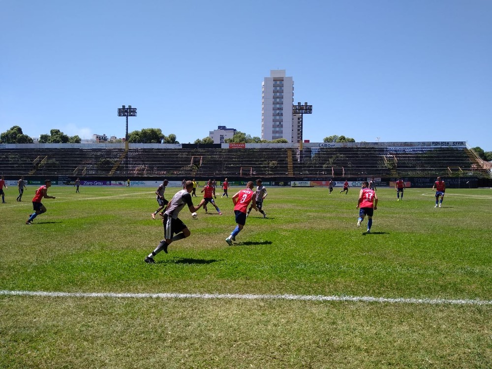 Ipatinga venceu o Democrata-GV por 1 a 0 em jogo-treino realizado no Mamudão, em Governador Valadares — Foto: Tim Filho/Democrata-GV